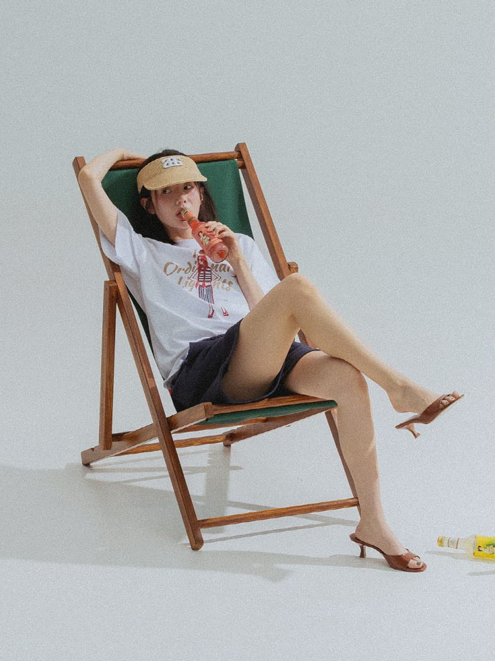 Ordinary Girl Tee (White) — vue 4