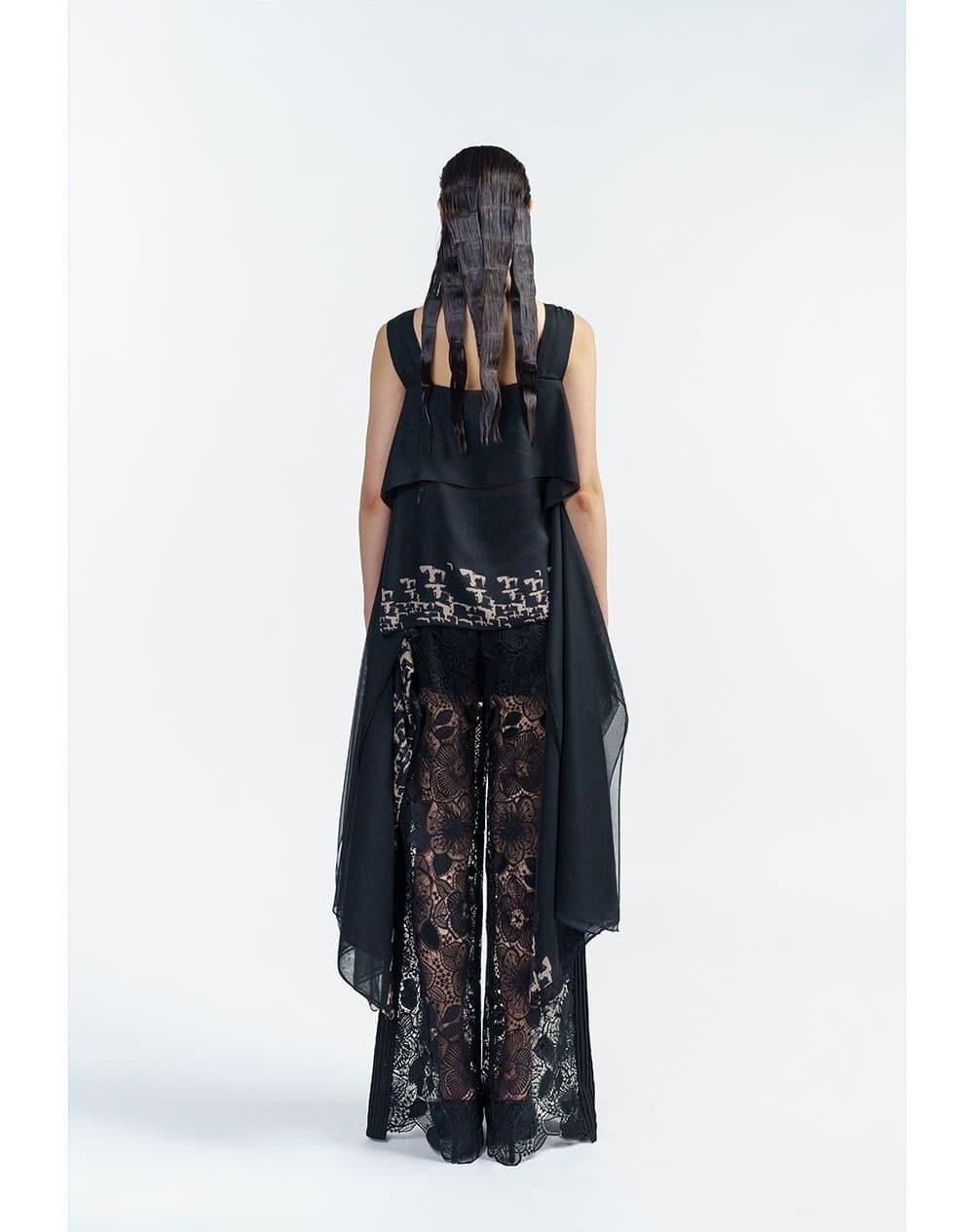 Black Lace Pants — vue 3