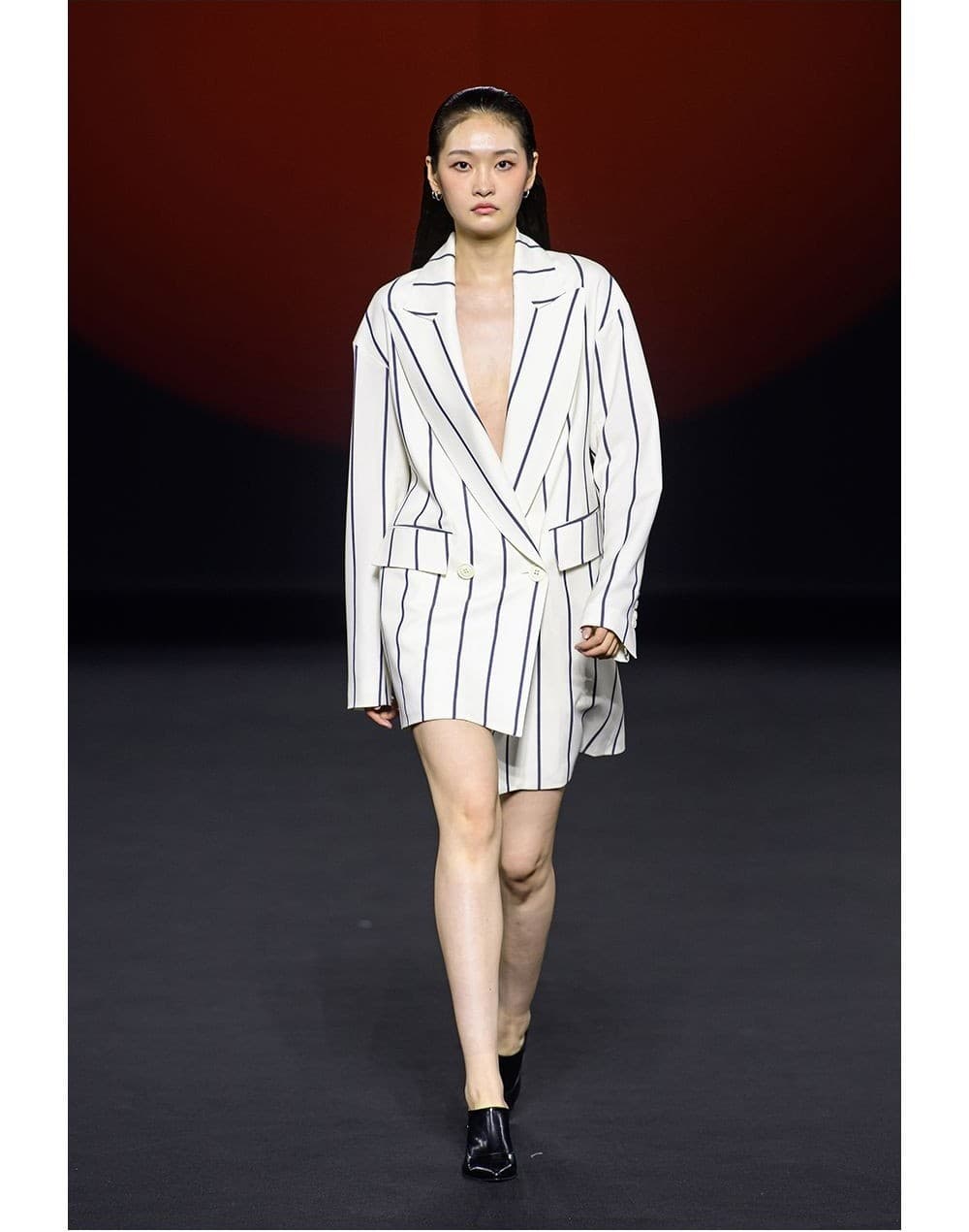 Cream Stripe Unbalanced Jacket — vue 2