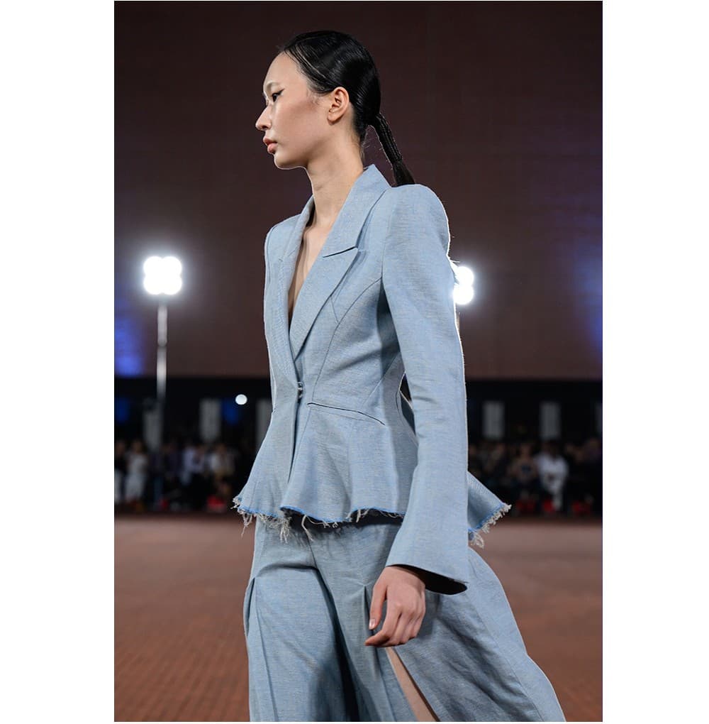 Peplum Details Double Tailored Short Jacket — vue 4