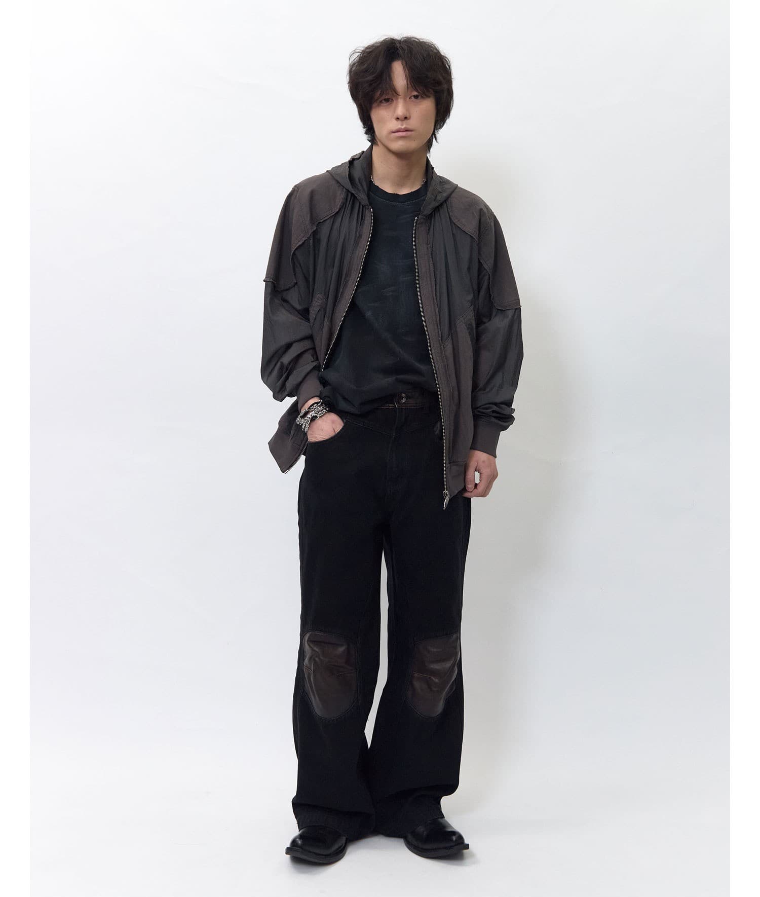 Leather-Trim Knee Point Denim Pants — vue 2