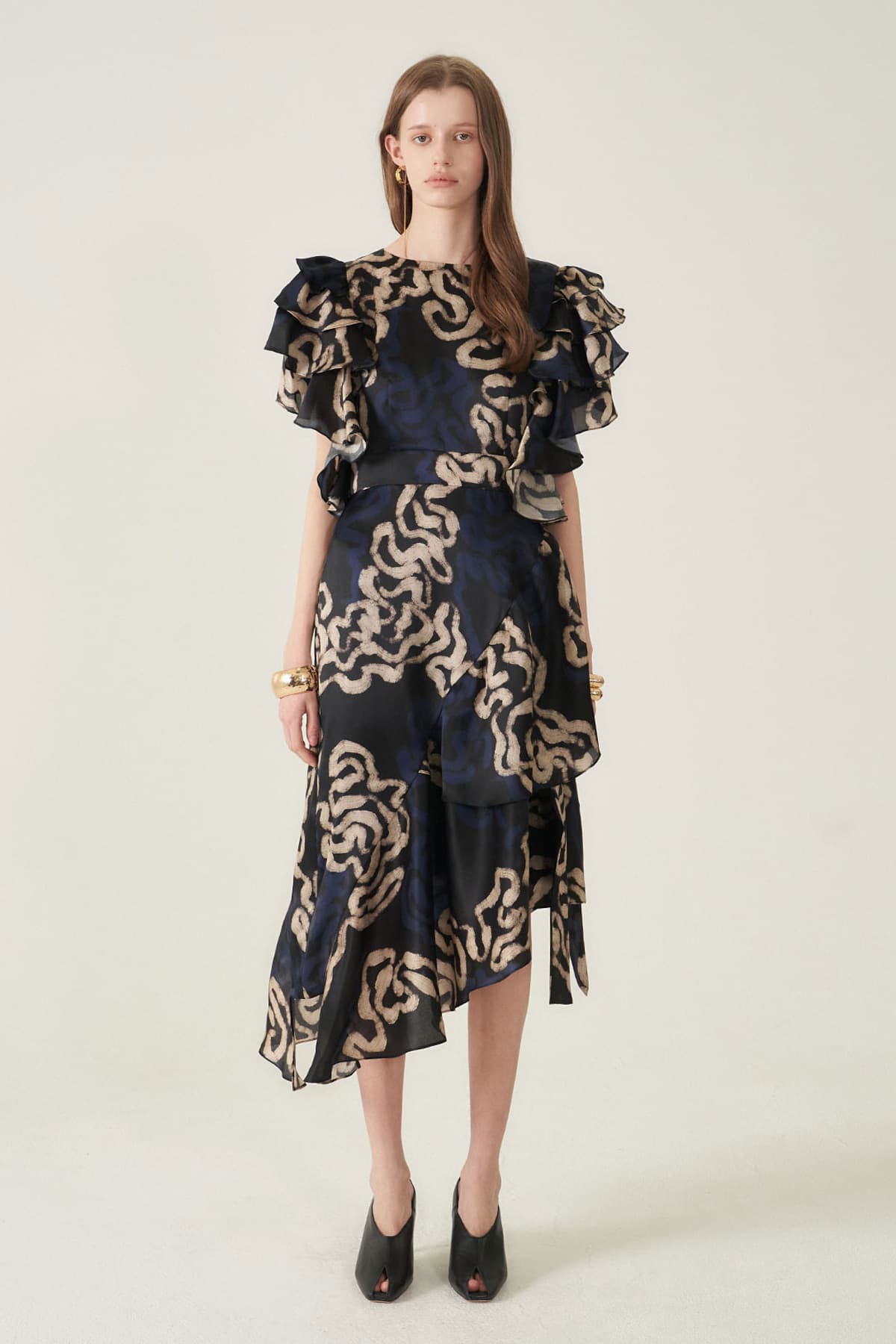 [CAHIERS 26SS] Art Graphic Satin Silk Asymmetric Flare Dress