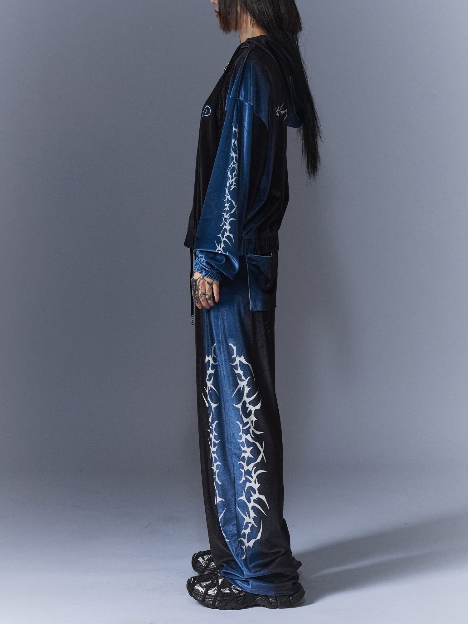 Tribal Velvet Hood (BK) — vue 3