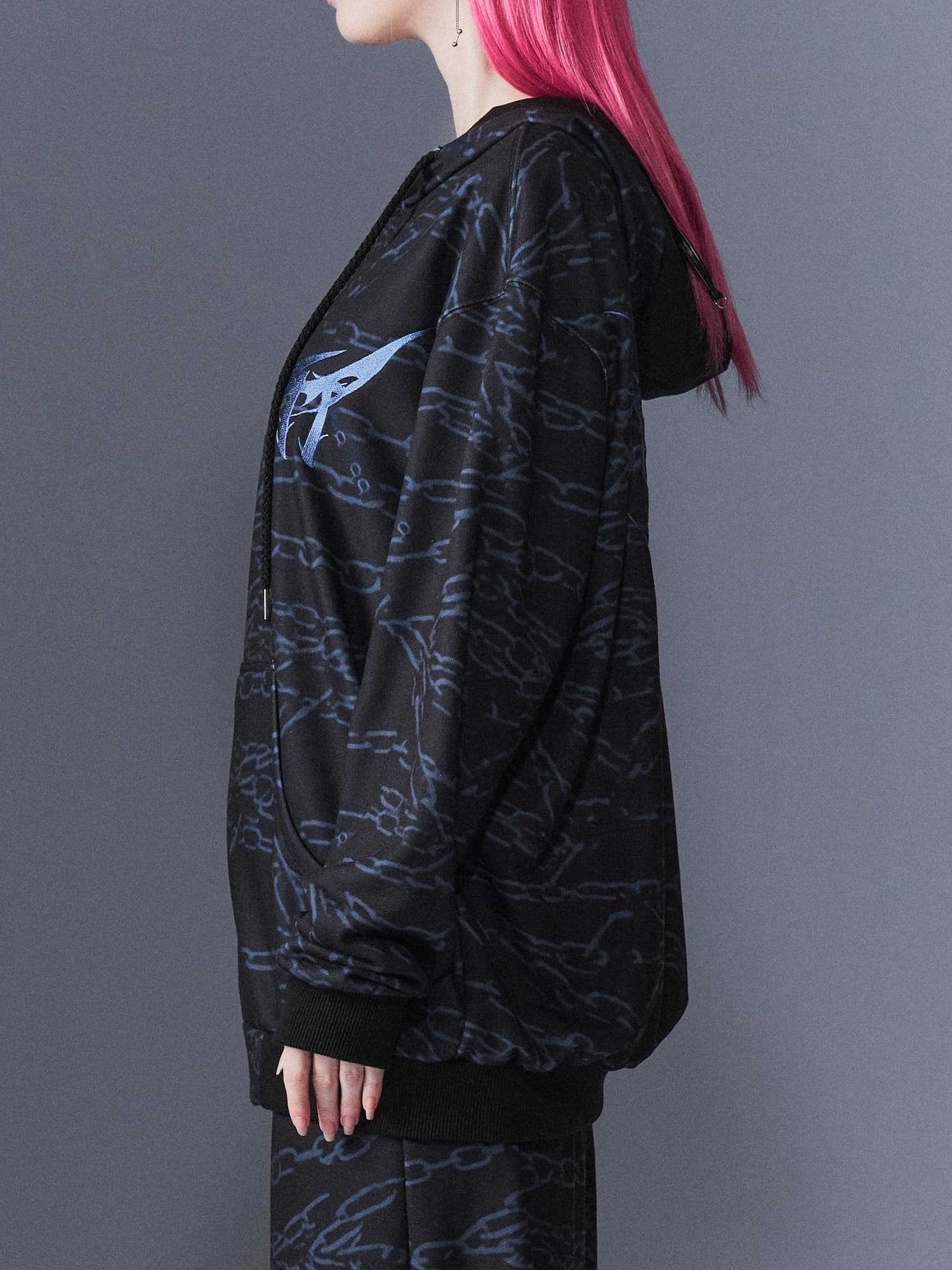 Chain Embroidery Hood — vue 6