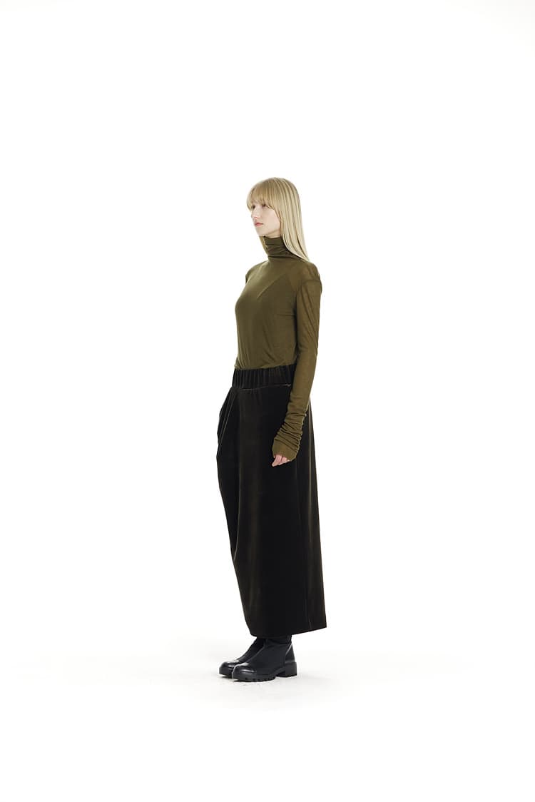 GDeL Asymmetric Pocket Velvet Skirt (Khaki) — vue 4