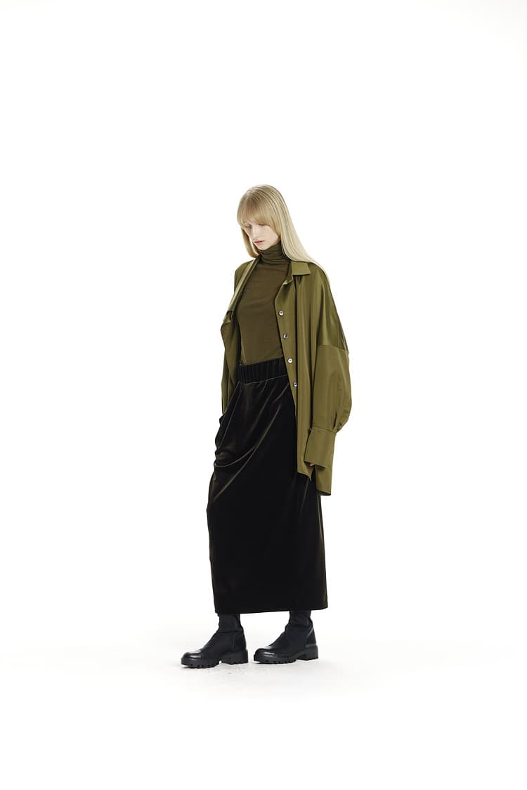 GDeL Asymmetric Pocket Velvet Skirt (Khaki) — vue 10