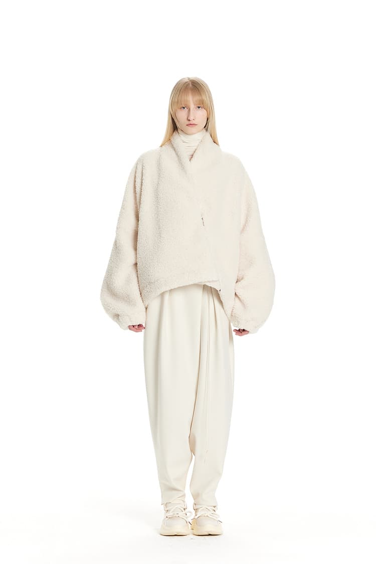 GDeL Mini Boucle Diagonal Zip-Up Cardigan (Cream) — vue 4