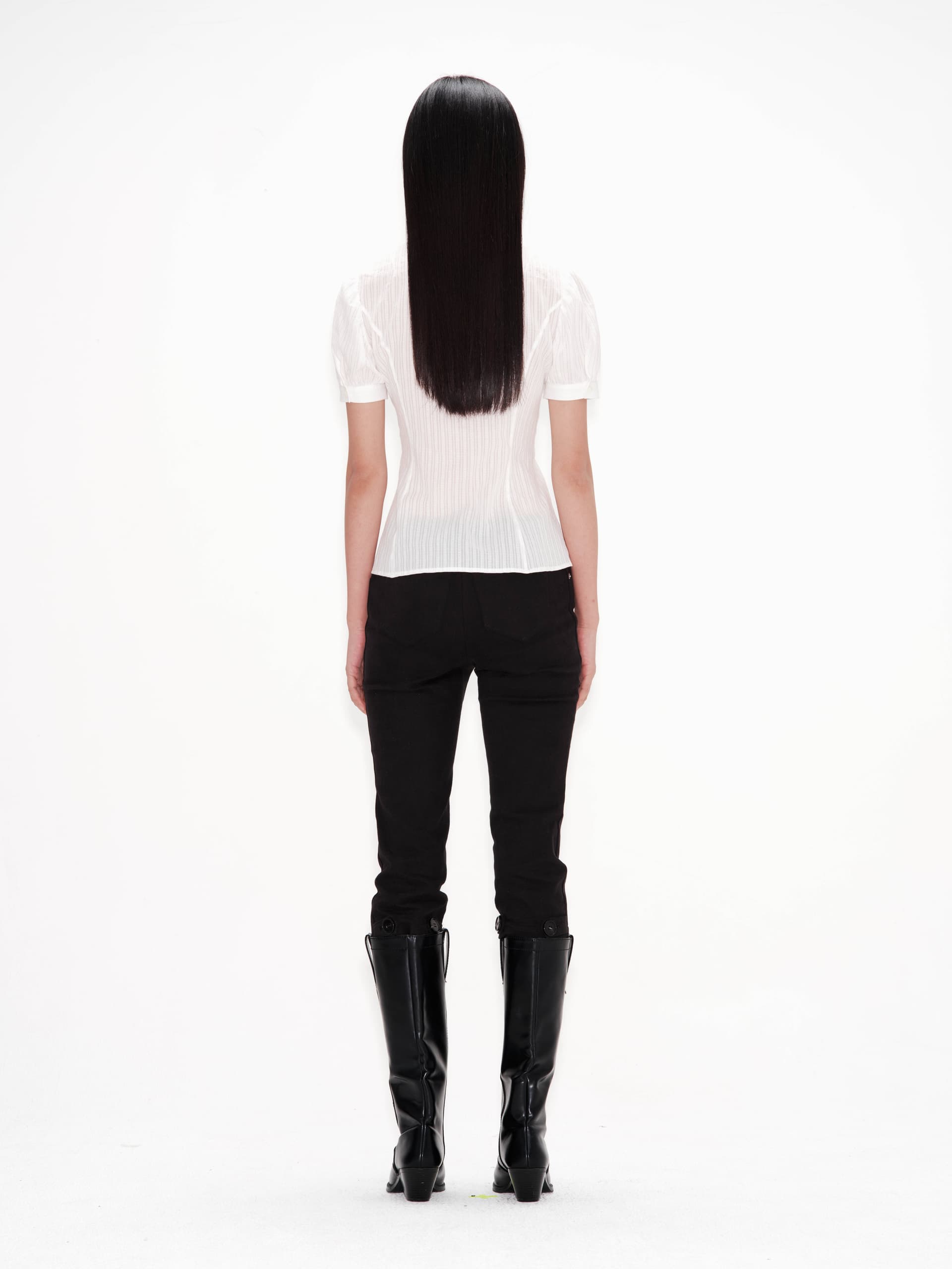 Cuffs Ruffle Shirt (Off White) — vue 3