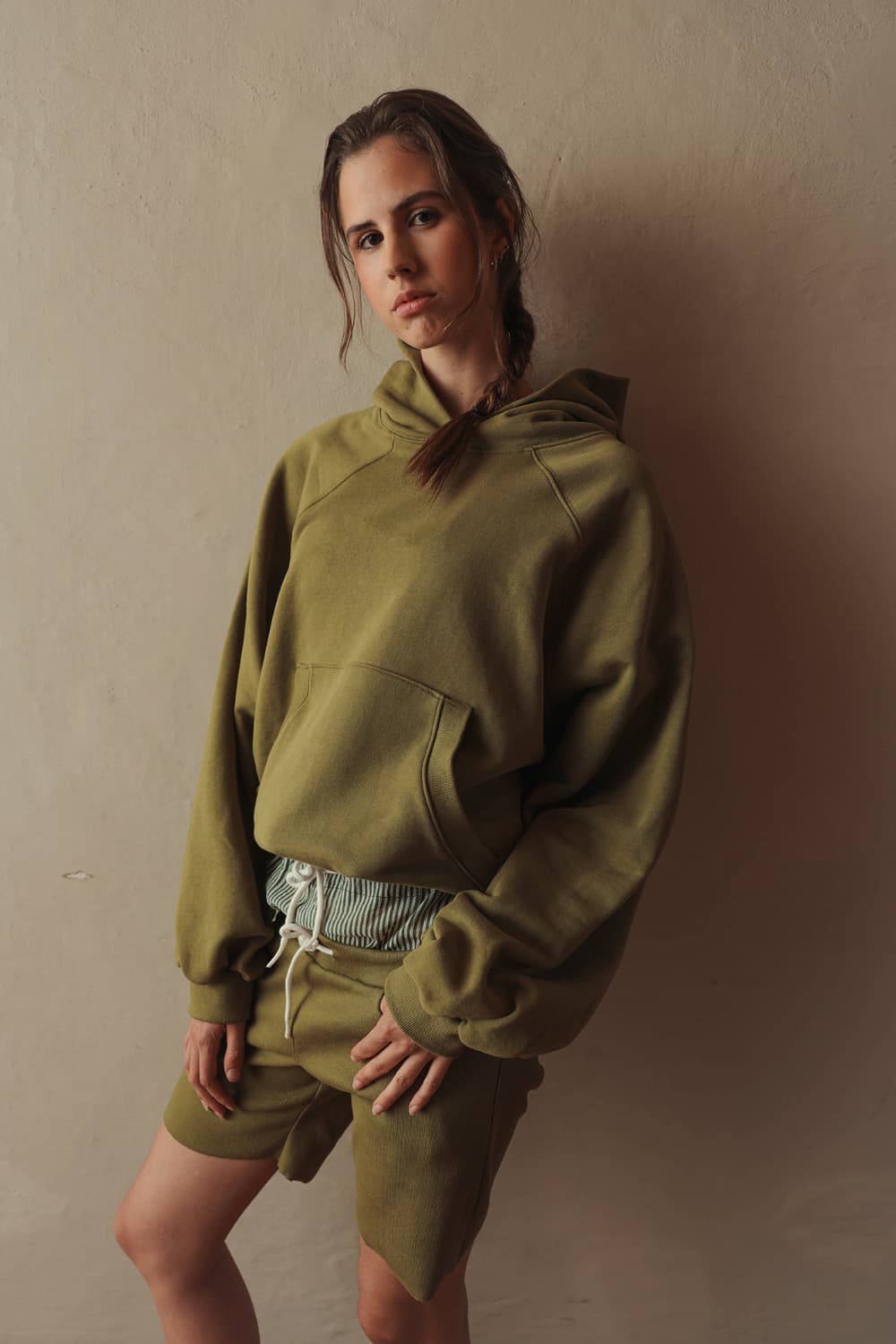 Oversized Raglan Drawstring Hoodie — vue 12