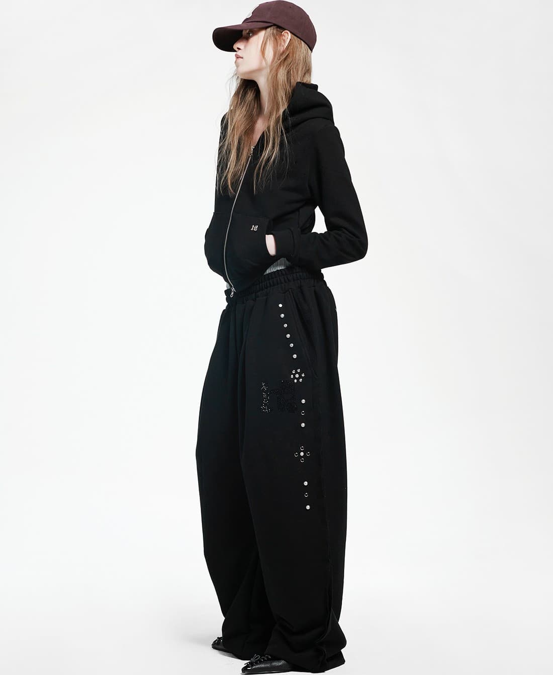 Holy Symbol Crop Hooded Zip-Up_black — vue 3