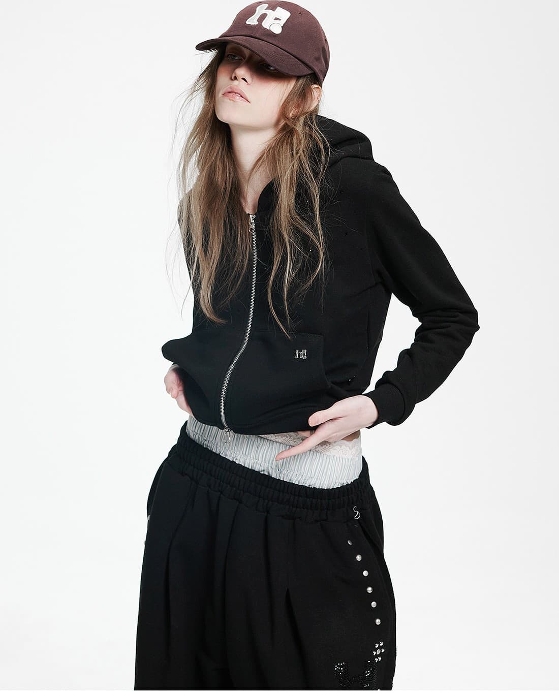 Holy Symbol Crop Hooded Zip-Up_black — vue 7