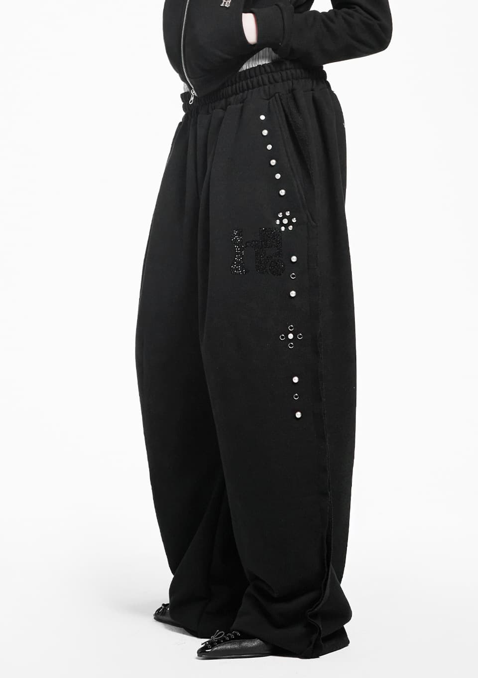 Simple One Tuck String Pants_BLACK