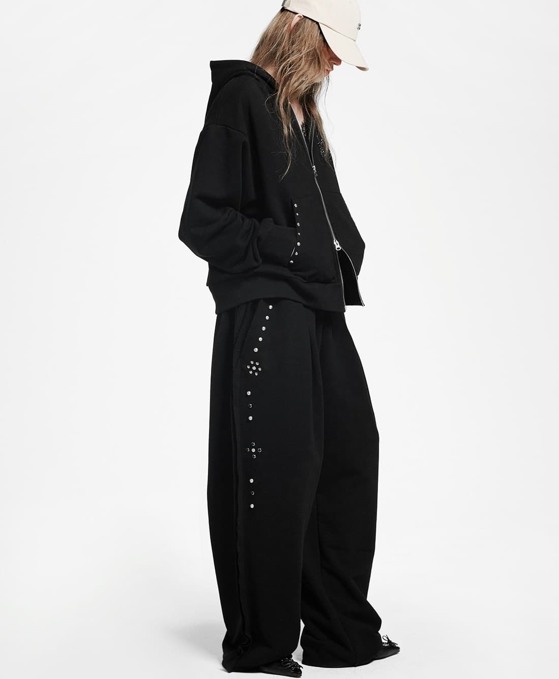 Holy Symbol Oversized hooded zip-up_BLACK — vue 9