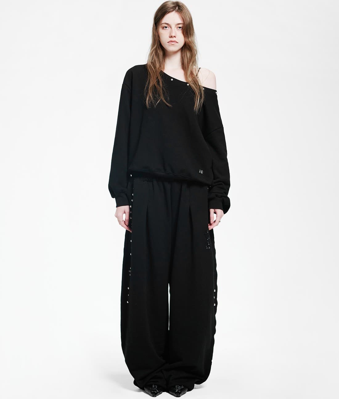 Holy Symbol Off-shoulder Sweatshirt_BLACK — vue 8