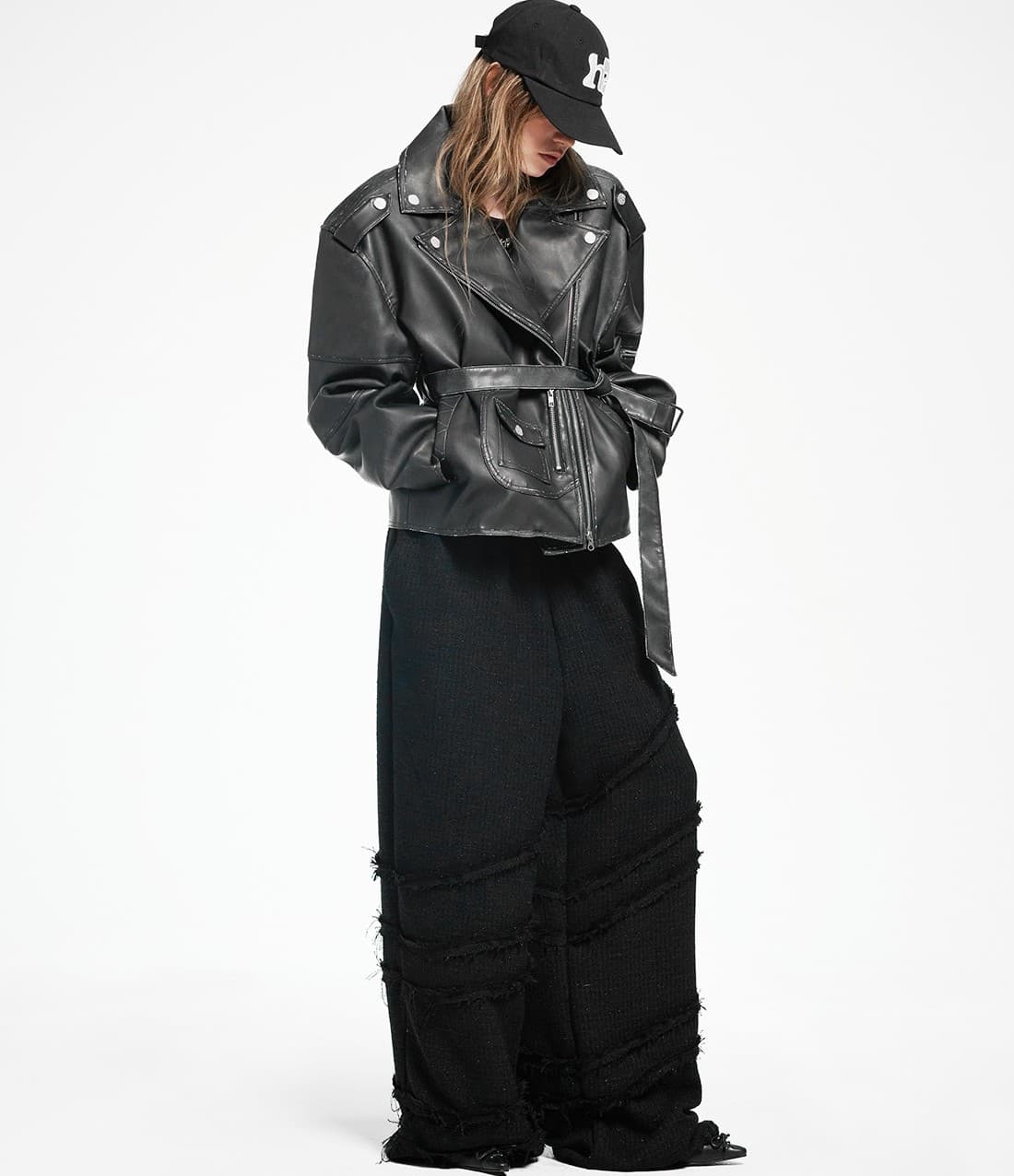 Vintage Leather Belted Jacket — vue 2