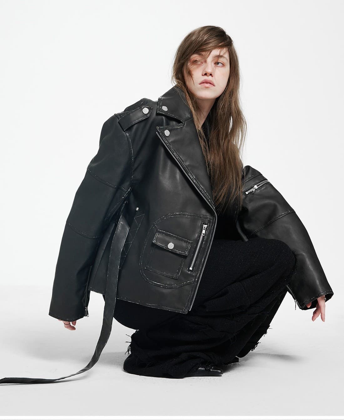 Vintage Leather Belted Jacket — vue 4