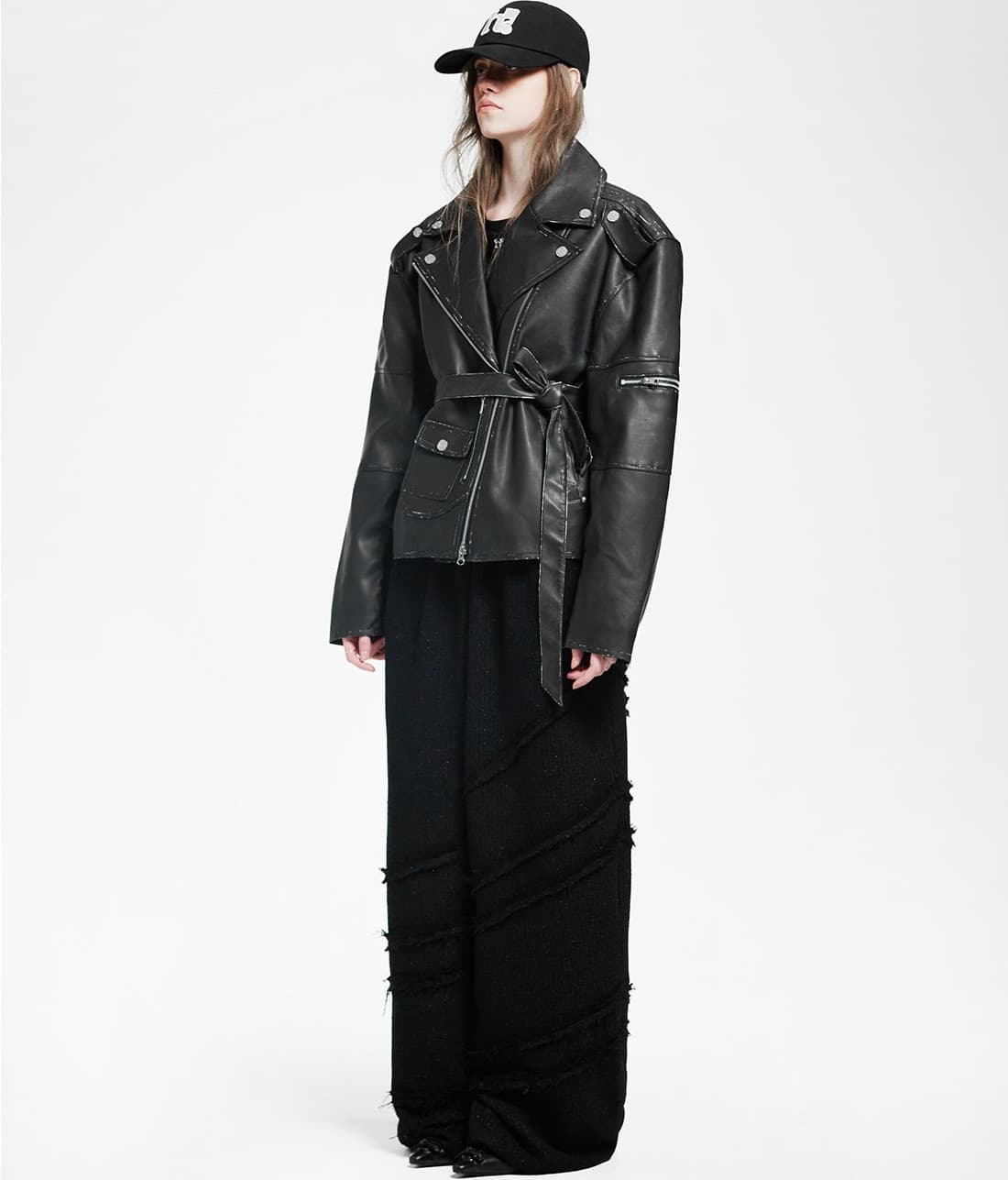 Vintage Leather Belted Jacket — vue 7