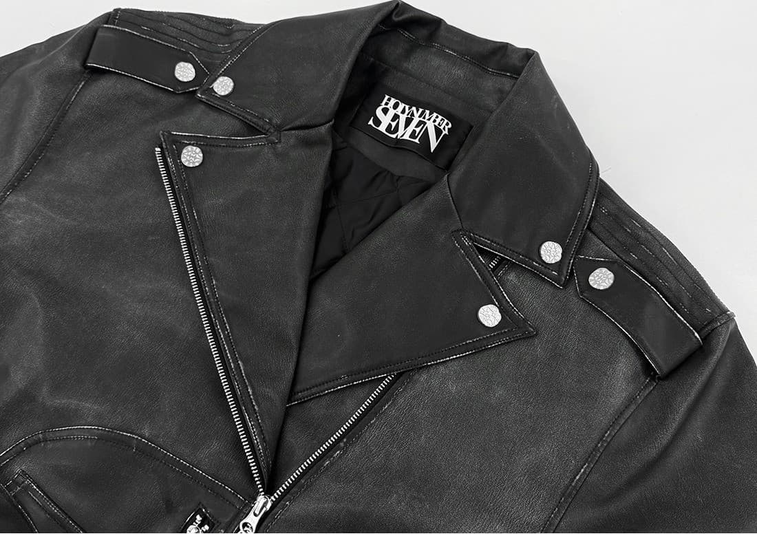 Vintage Leather Belted Jacket — vue 9