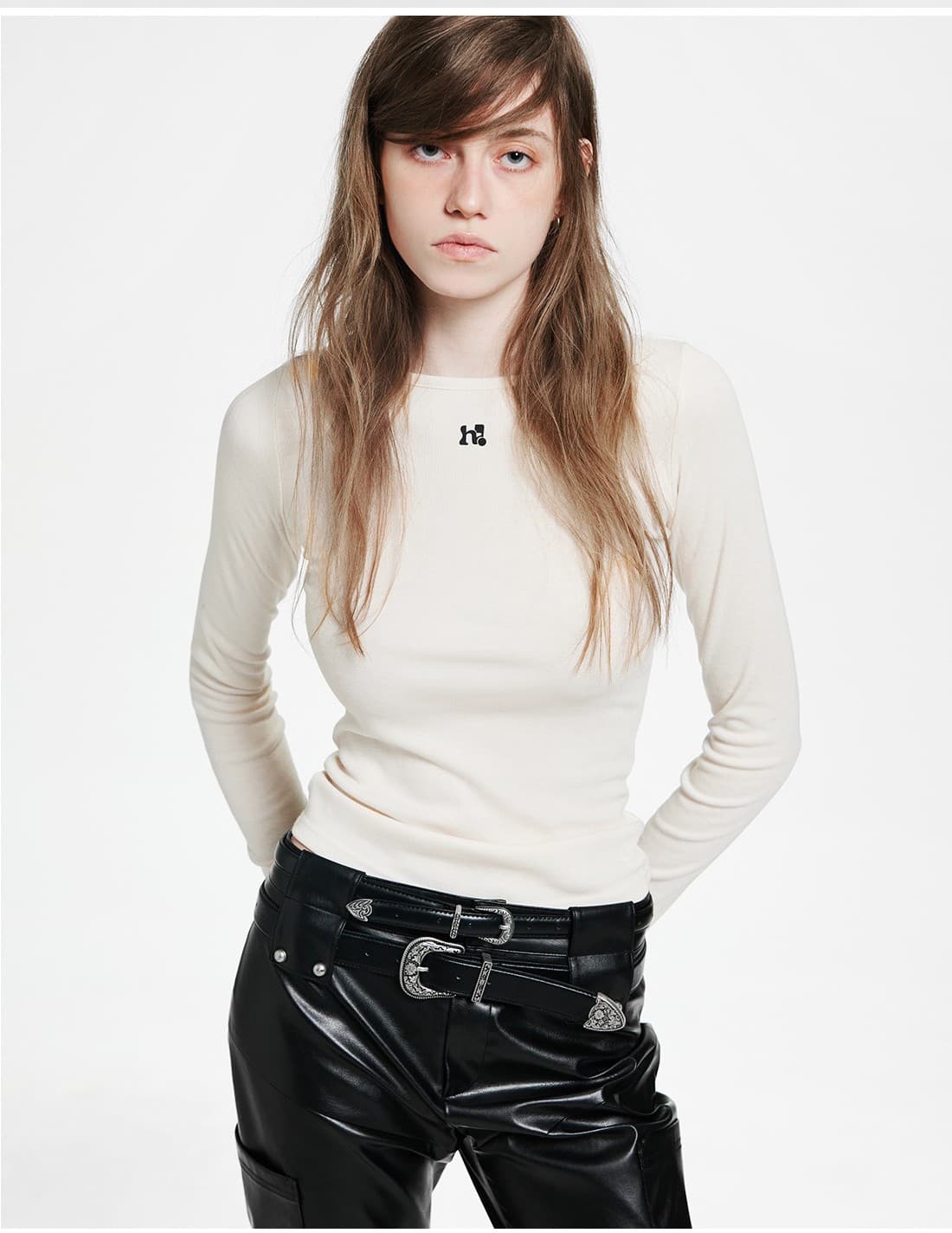 Holy Black Symbol Long Sleeve _ ivory — vue 5