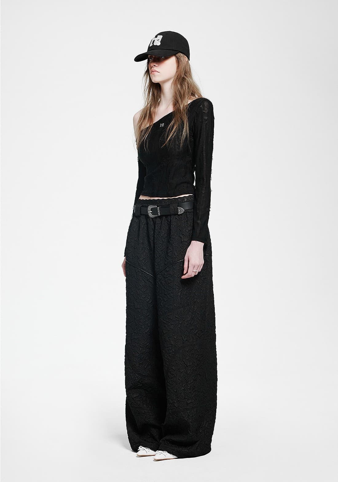 Holy Symbol Ripped Off-shoulder Top_BLACK — vue 7