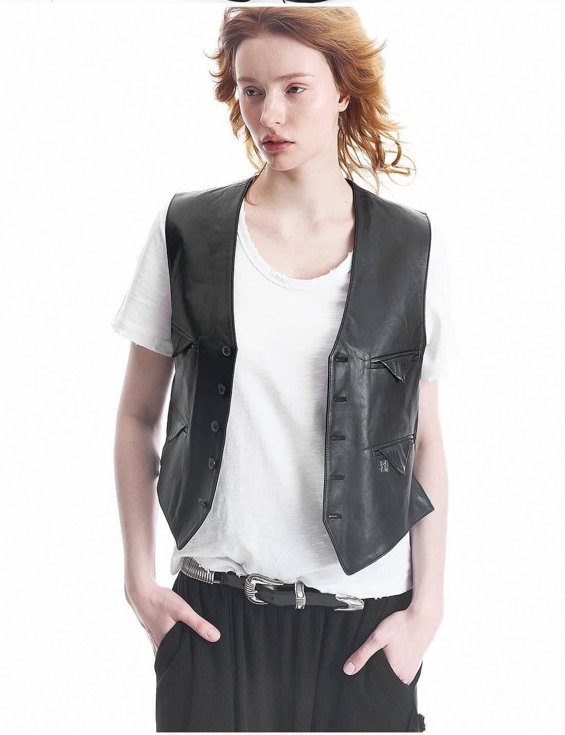 Holy Lambskin Pocket point Vest — vue 3