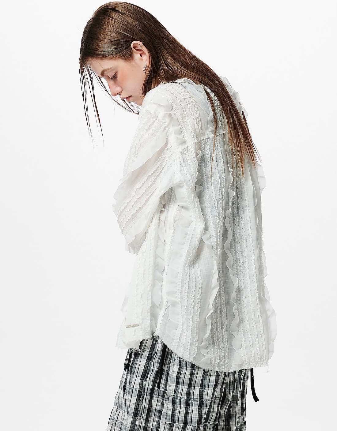 Raw Edge Detail Ruffle Shirt _ White — vue 4