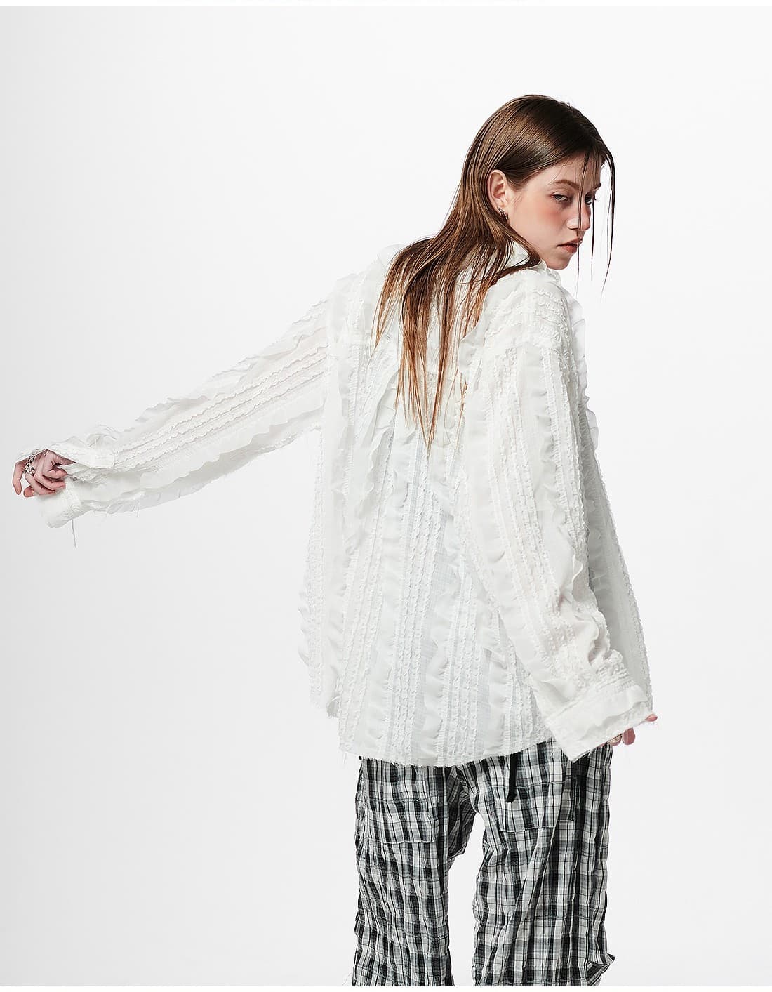 Raw Edge Detail Ruffle Shirt _ White — vue 6