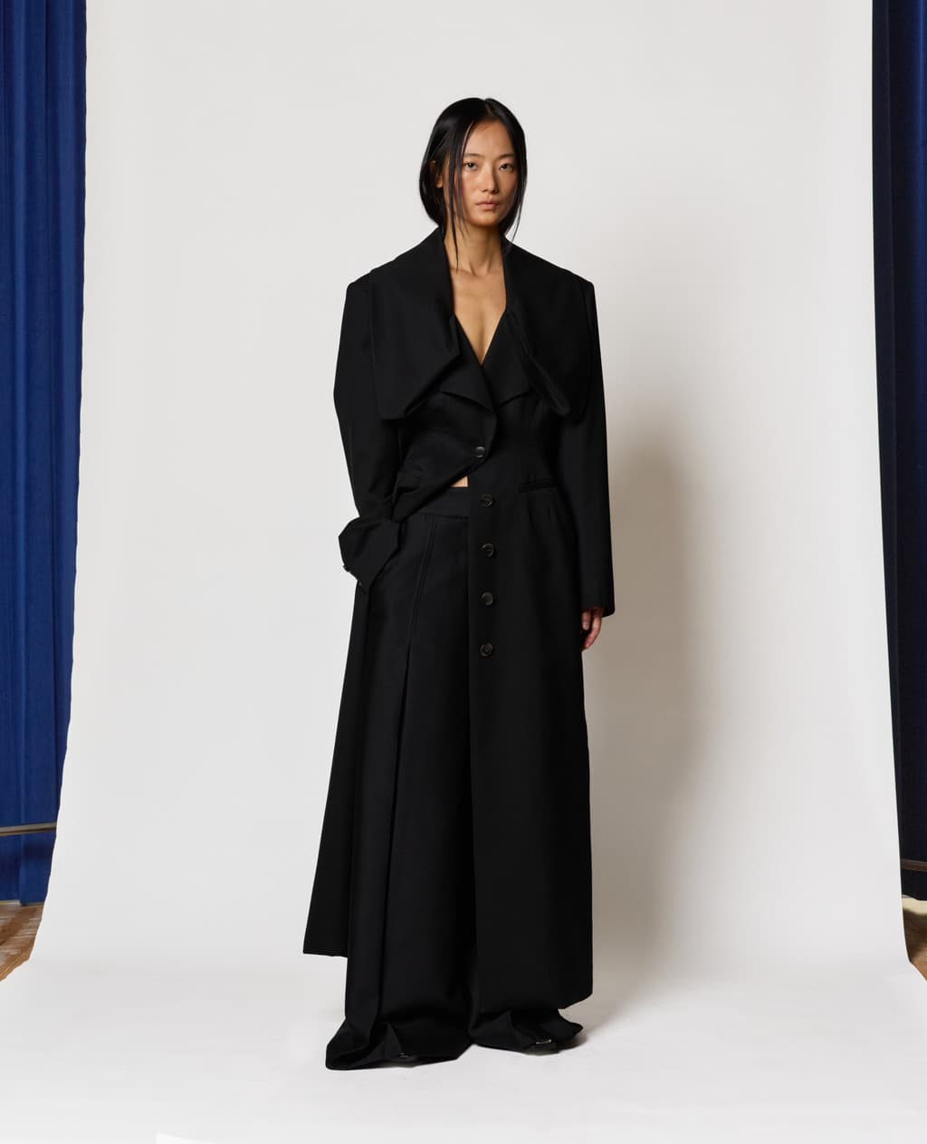 Kiwa Tailored Coat - Black — vue 1
