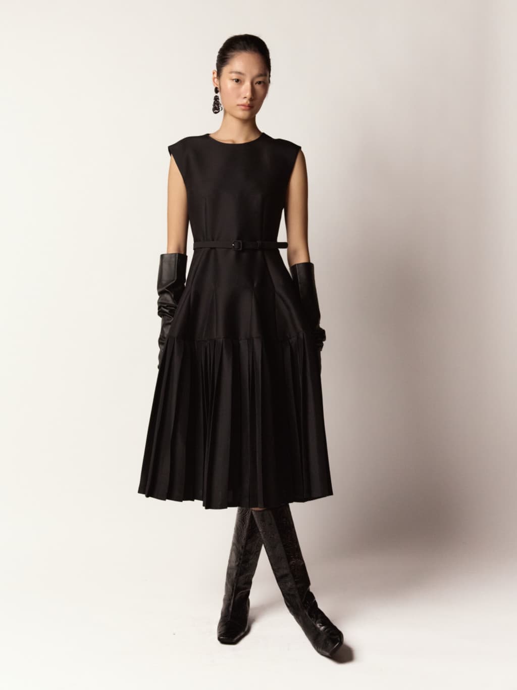 SJ Pleated Midi Dress - Ivory, Black — vue 2