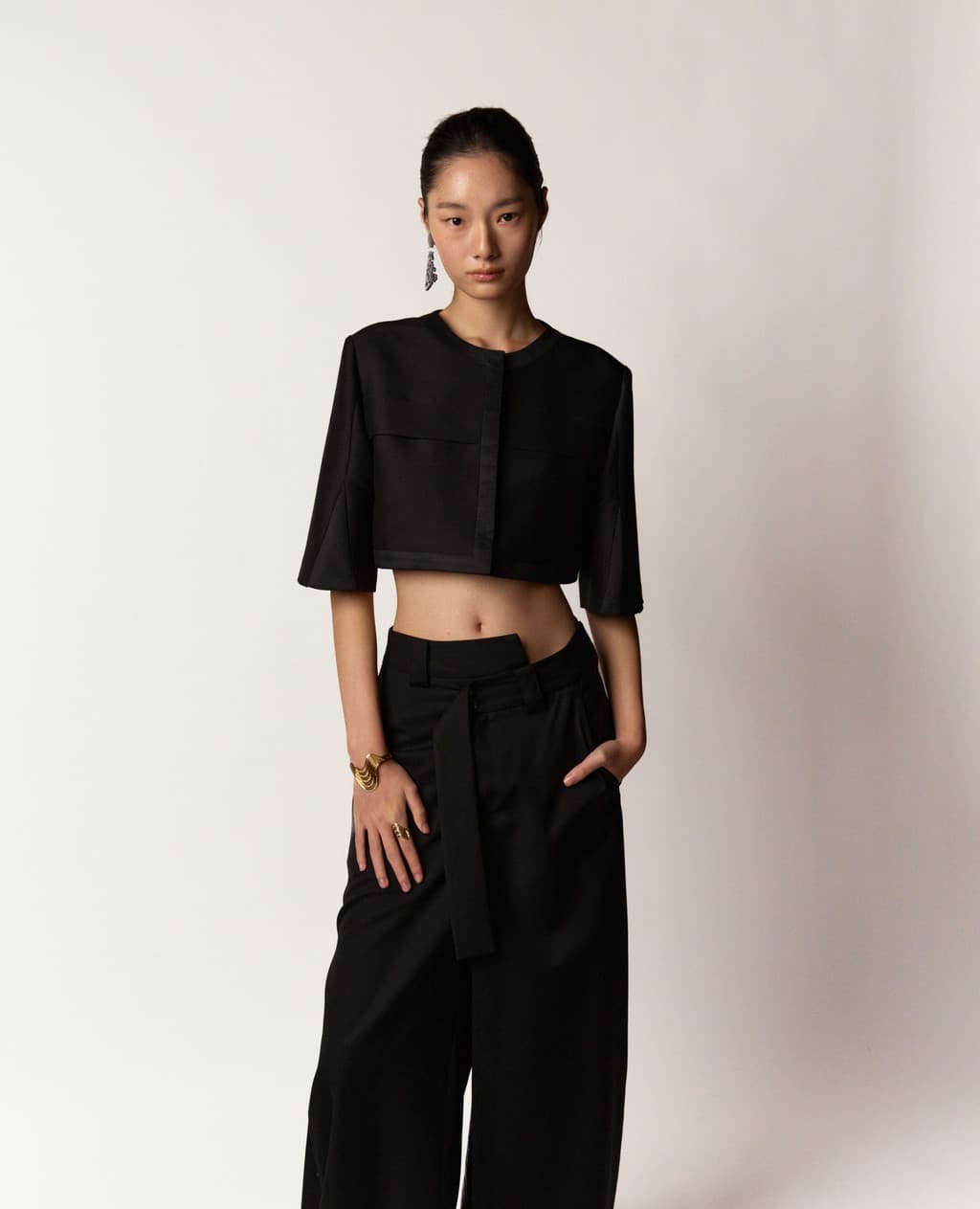 SJ Crop Jacket - Black, Ivory — vue 3