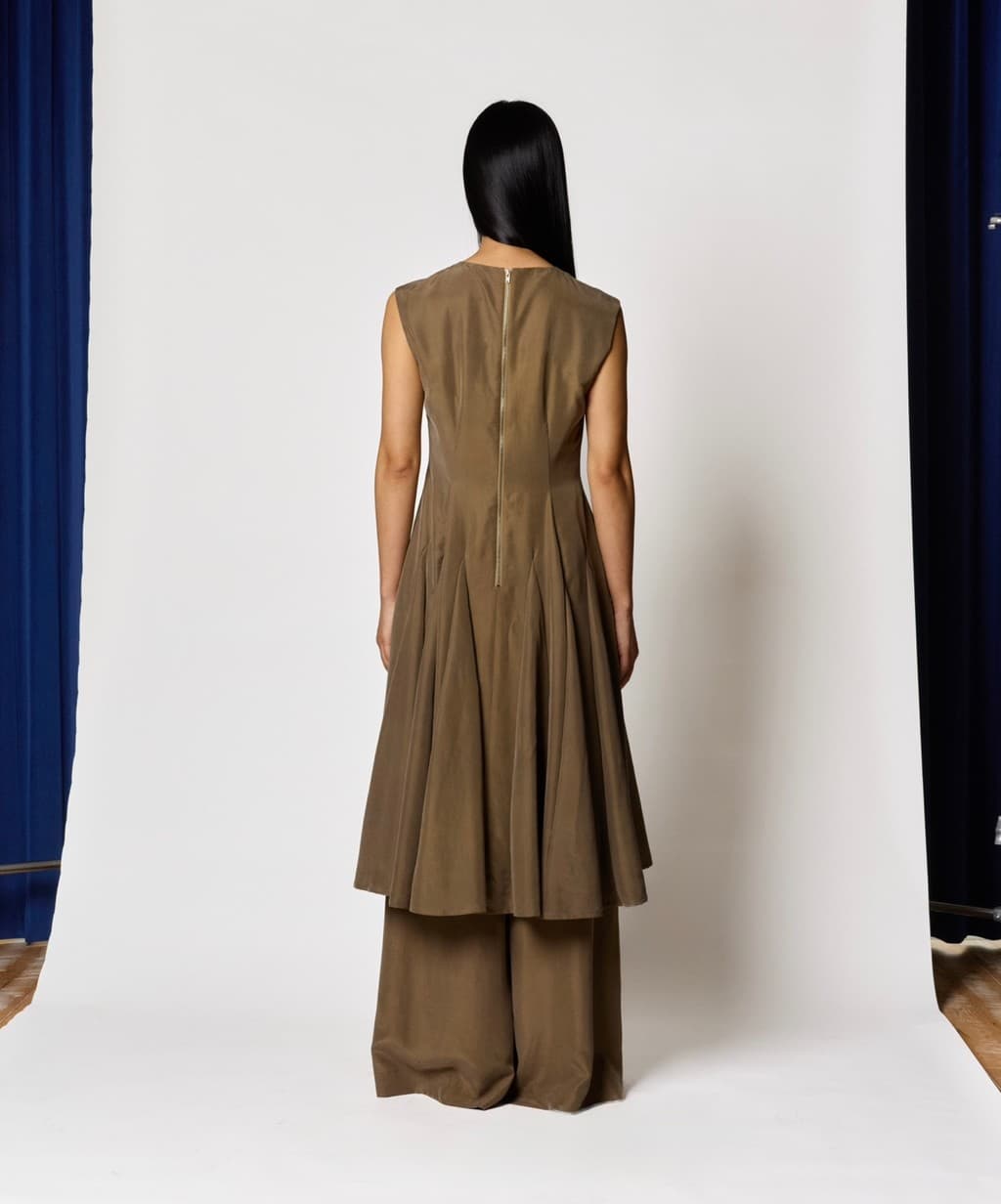 Eve Flare Dress - Khaki — vue 4