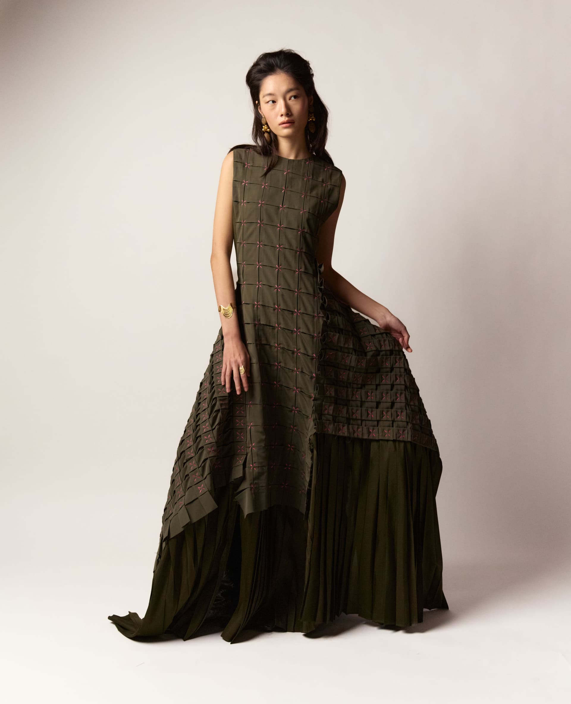 Archive Handcraft Collection - Sal Embroidered Pleated Dress