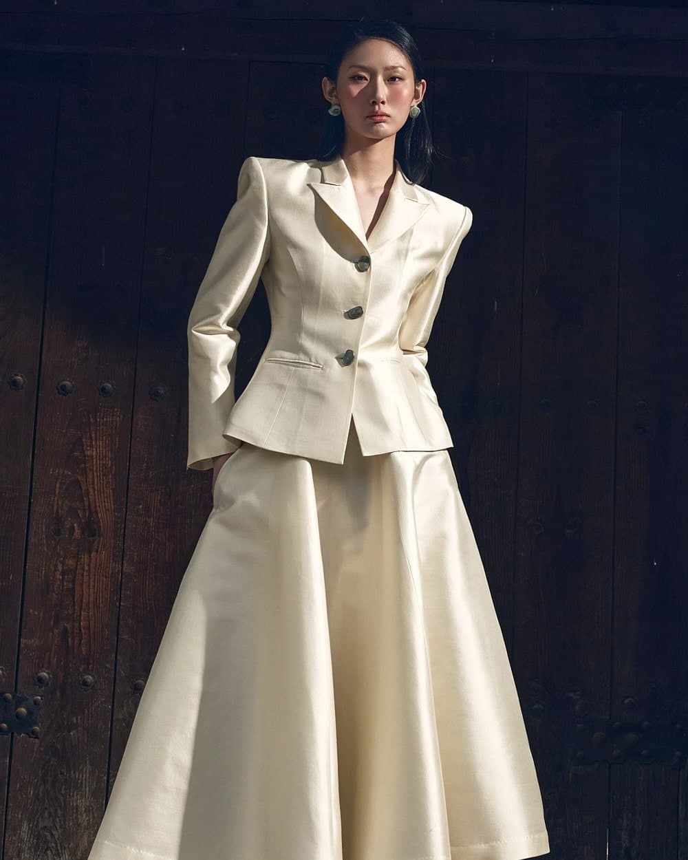 Wool-Silk Jacket & Skirt Set (Ivory) — vue 3