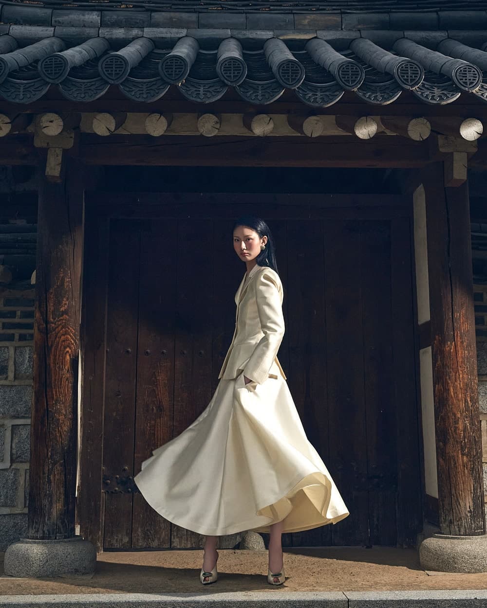 Wool-Silk Jacket & Skirt Set (Ivory) — vue 5
