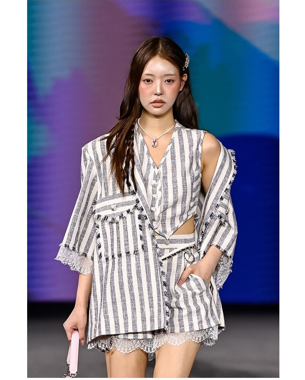 26SS Gray Striped Pattern Crop Vest — vue 7