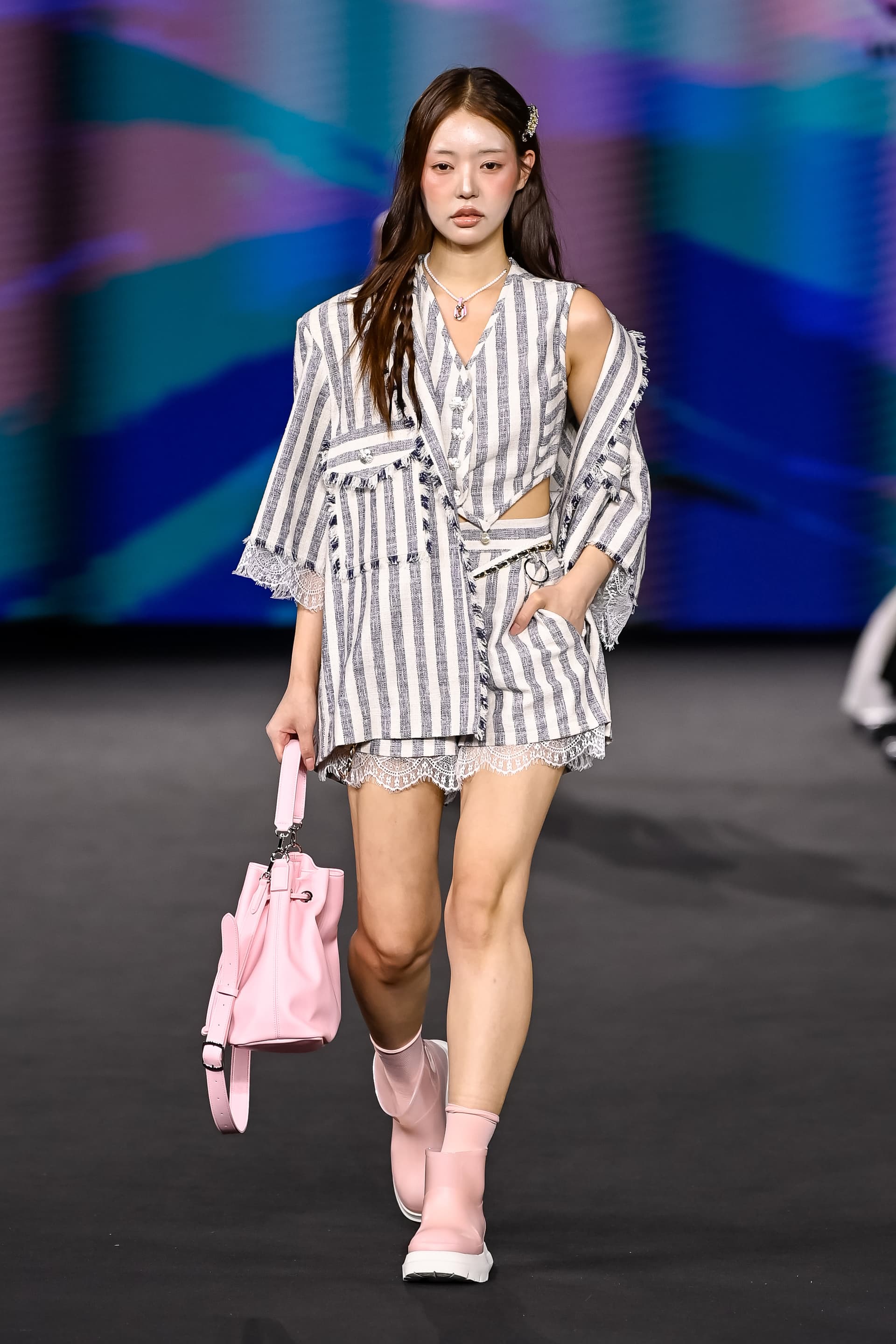 26SS Gray Striped Pattern Short Pants