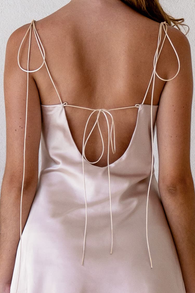 Bailey Gold Satin Slip Dress — vue 7