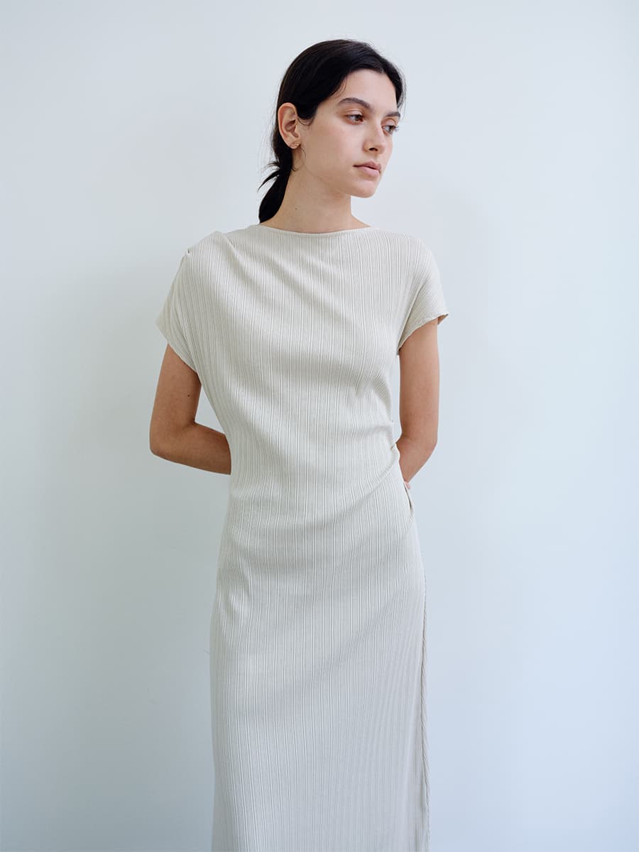 TIR ASYMMETRIC RIBBED COTTON DRESS_BEIGE — vue 1