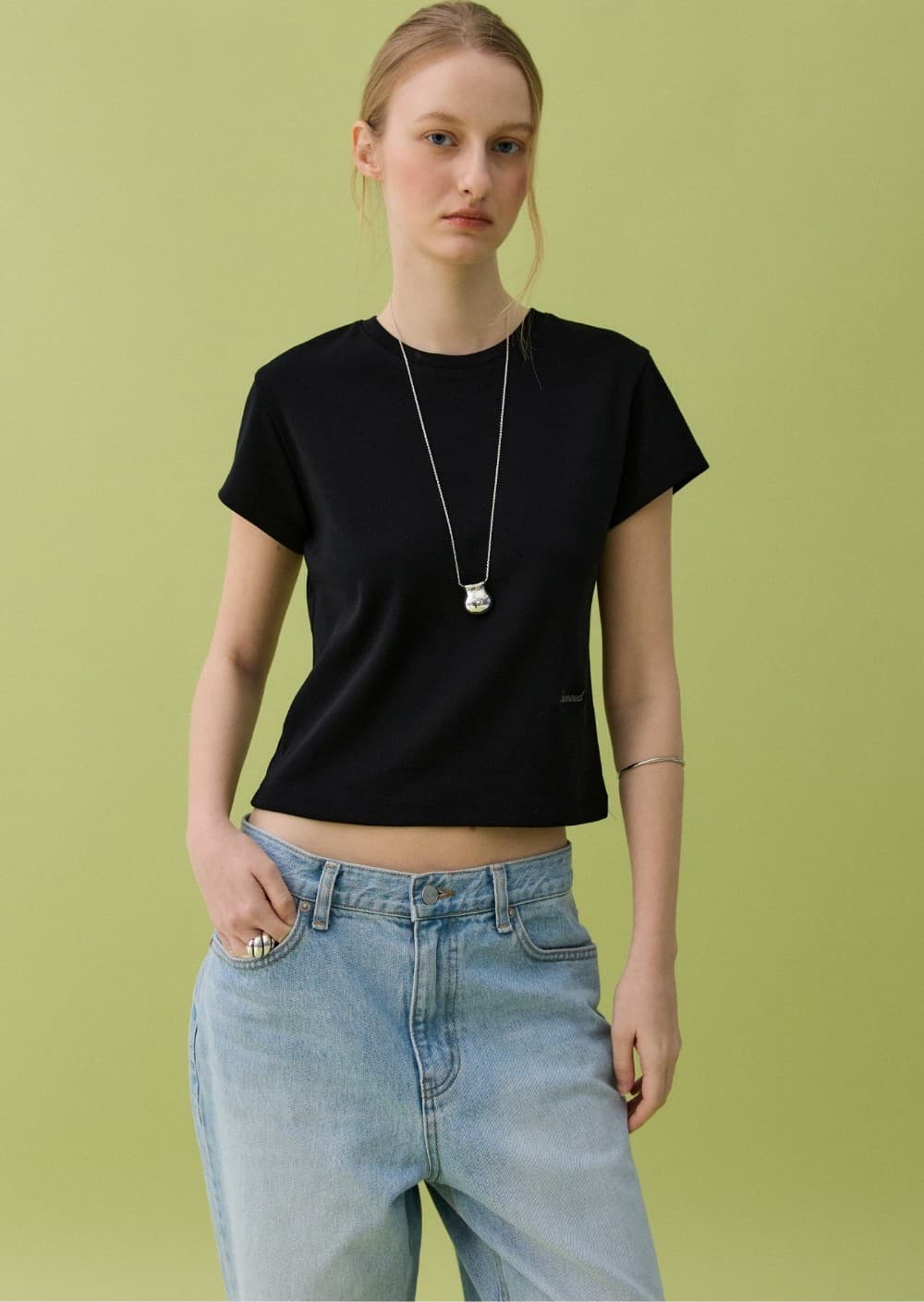 DATE CROP T-SHIRT - BLACK — vue 2
