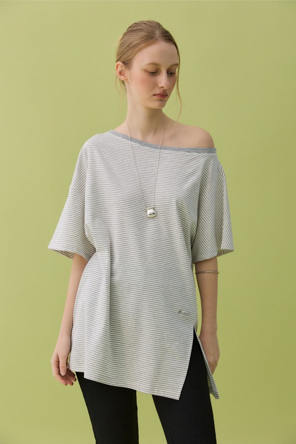 HAZE OFF-SHOULDER TEE - GRAY STRIPE — vue 7