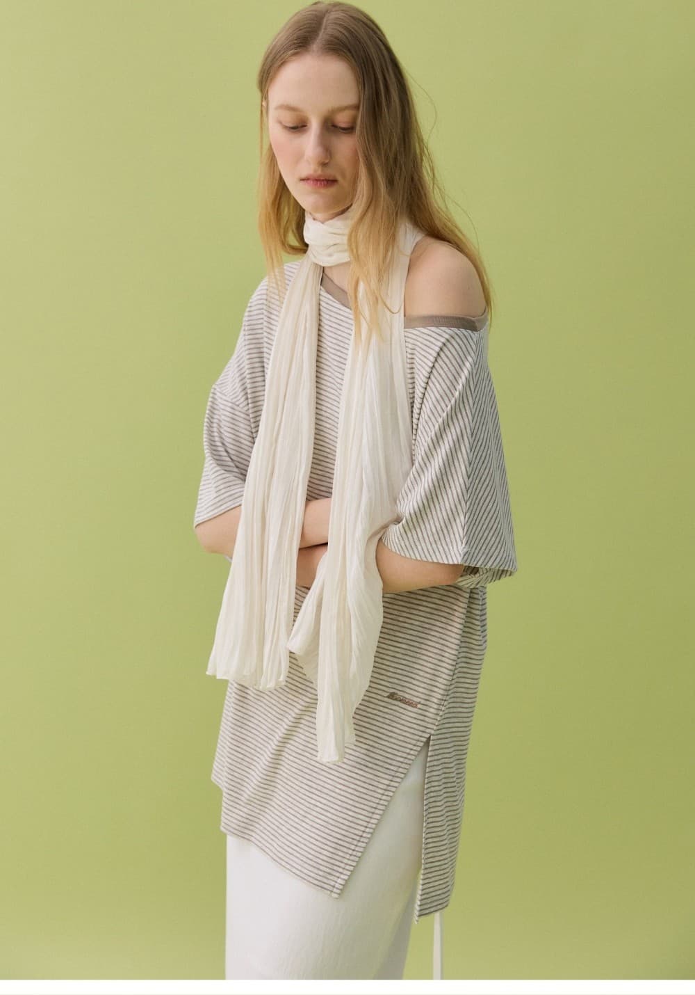 HAZE OFF-SHOULDER TEE - BROWN STRIPE — vue 2