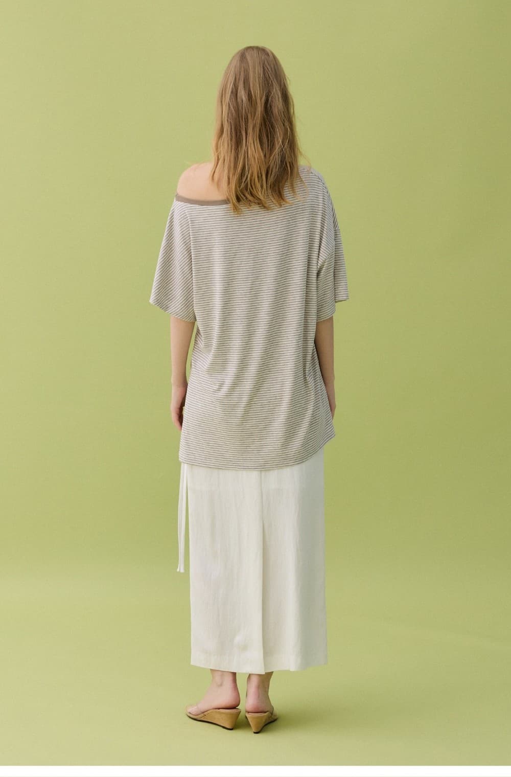 HAZE OFF-SHOULDER TEE - BROWN STRIPE — vue 6
