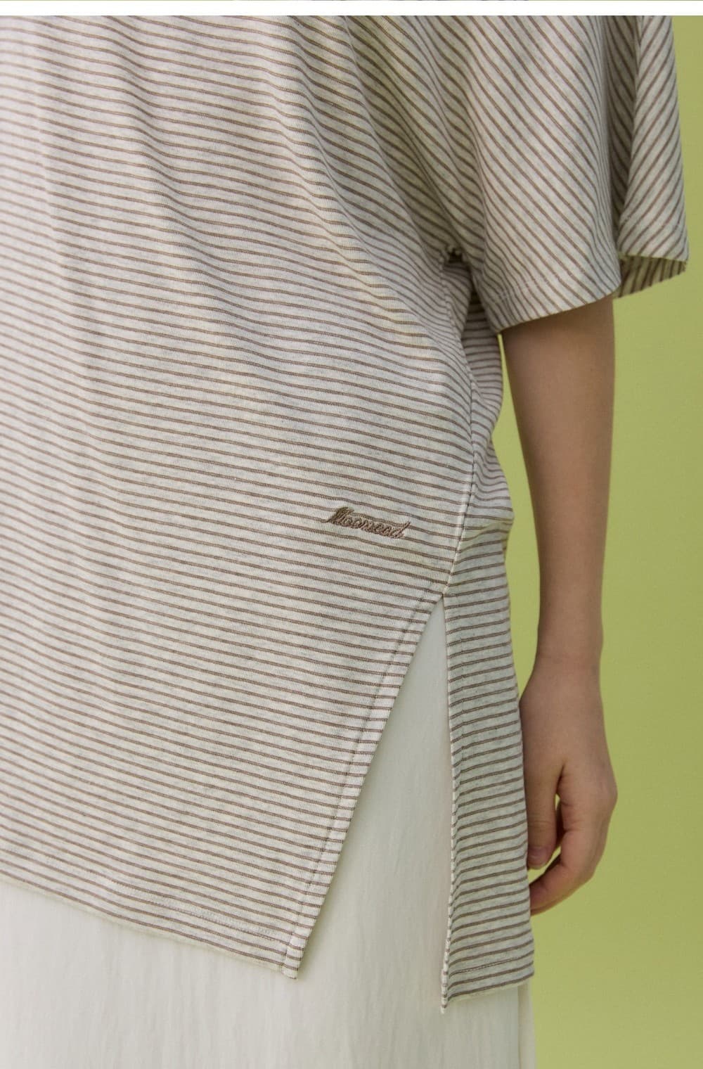 HAZE OFF-SHOULDER TEE - BROWN STRIPE — vue 10
