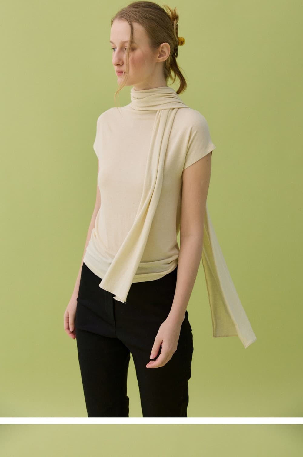 NUA MOCK NECK SET - YELLOW — vue 3