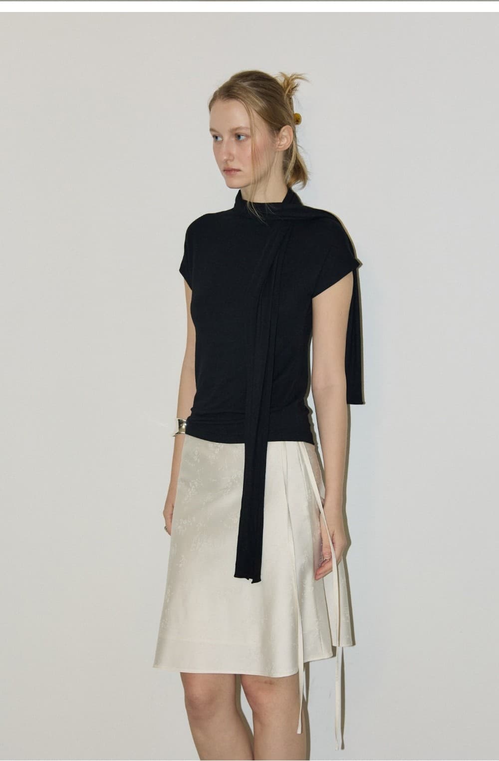 NUA MOCK NECK SET - BLACK — vue 3
