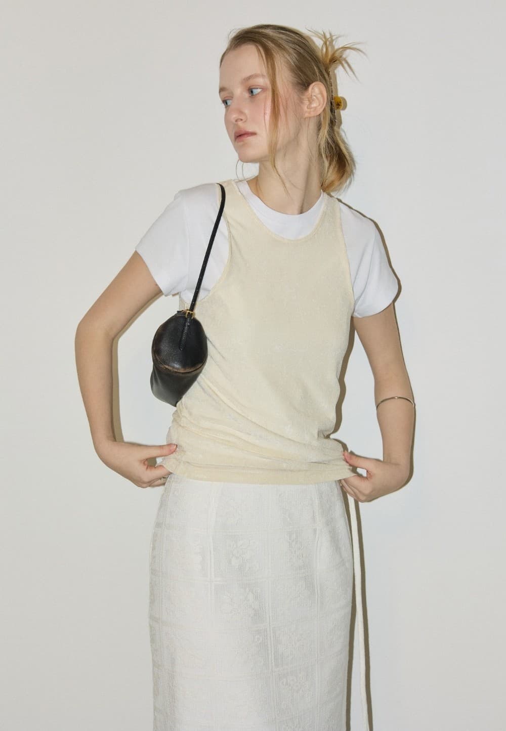 LUNE VELVET SLEEVELESS - YELLOW — vue 10