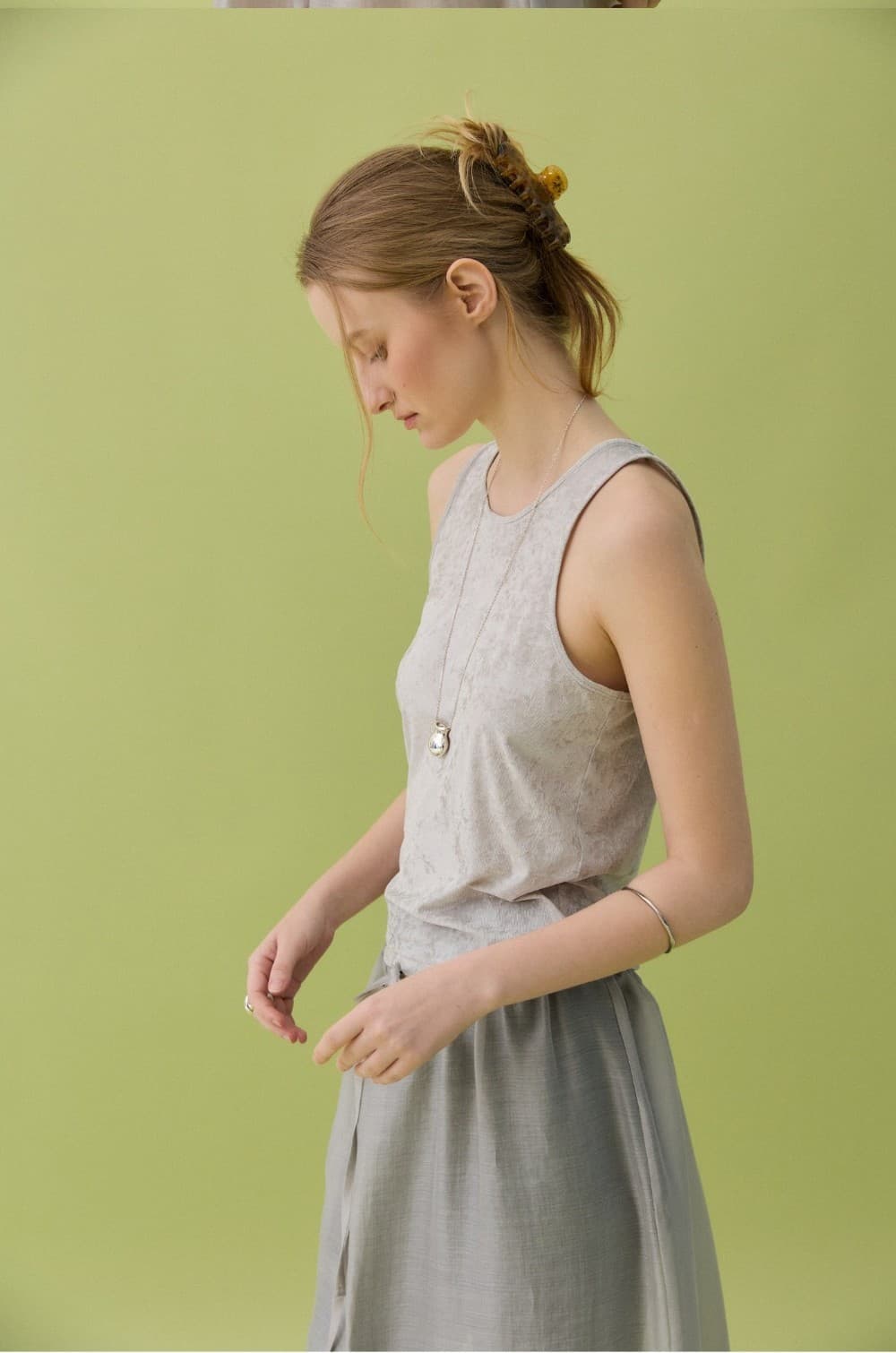 LUNE VELVET SLEEVELESS - GRAY — vue 9