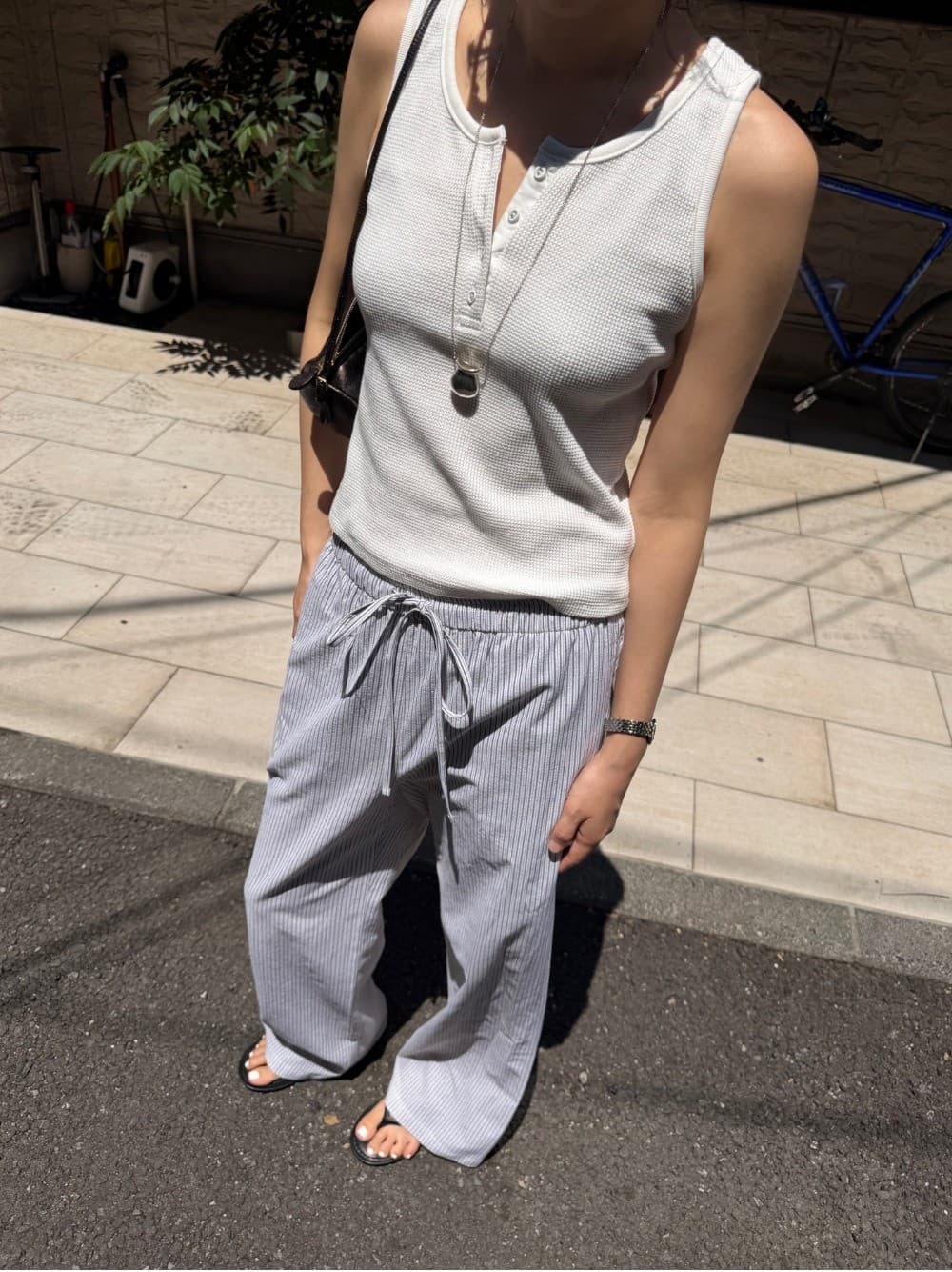 LOUM STRIPE PANTS - BLACK — vue 2