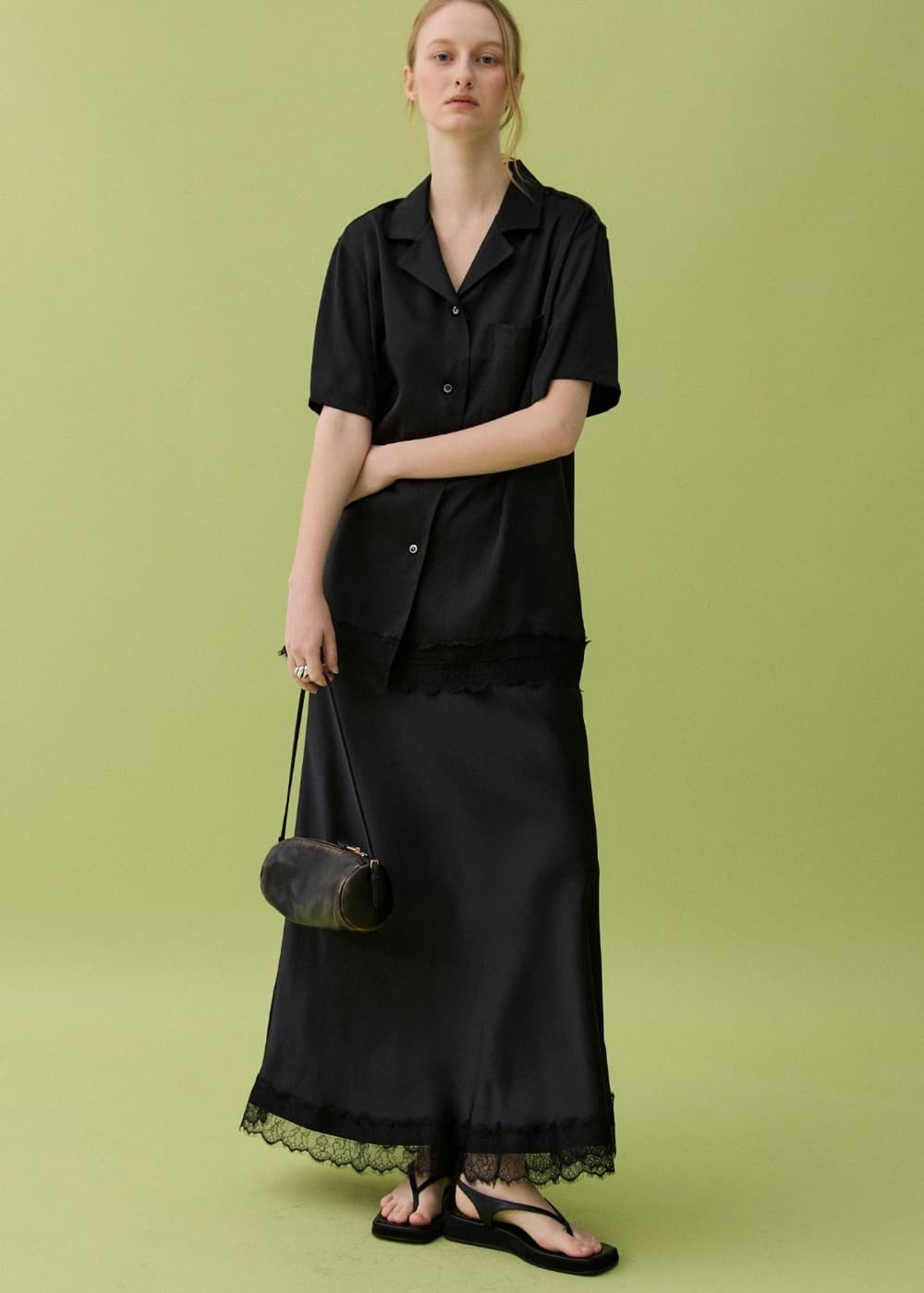 ETE SATIN LONG SKIRT - BLACK — vue 4