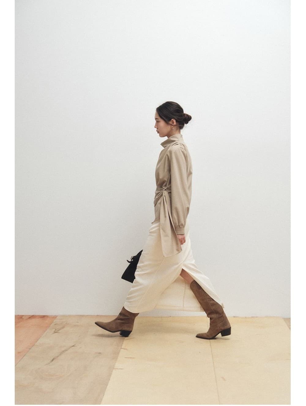 Cowl-Neck Wrap Blouse (Beige) — vue 4